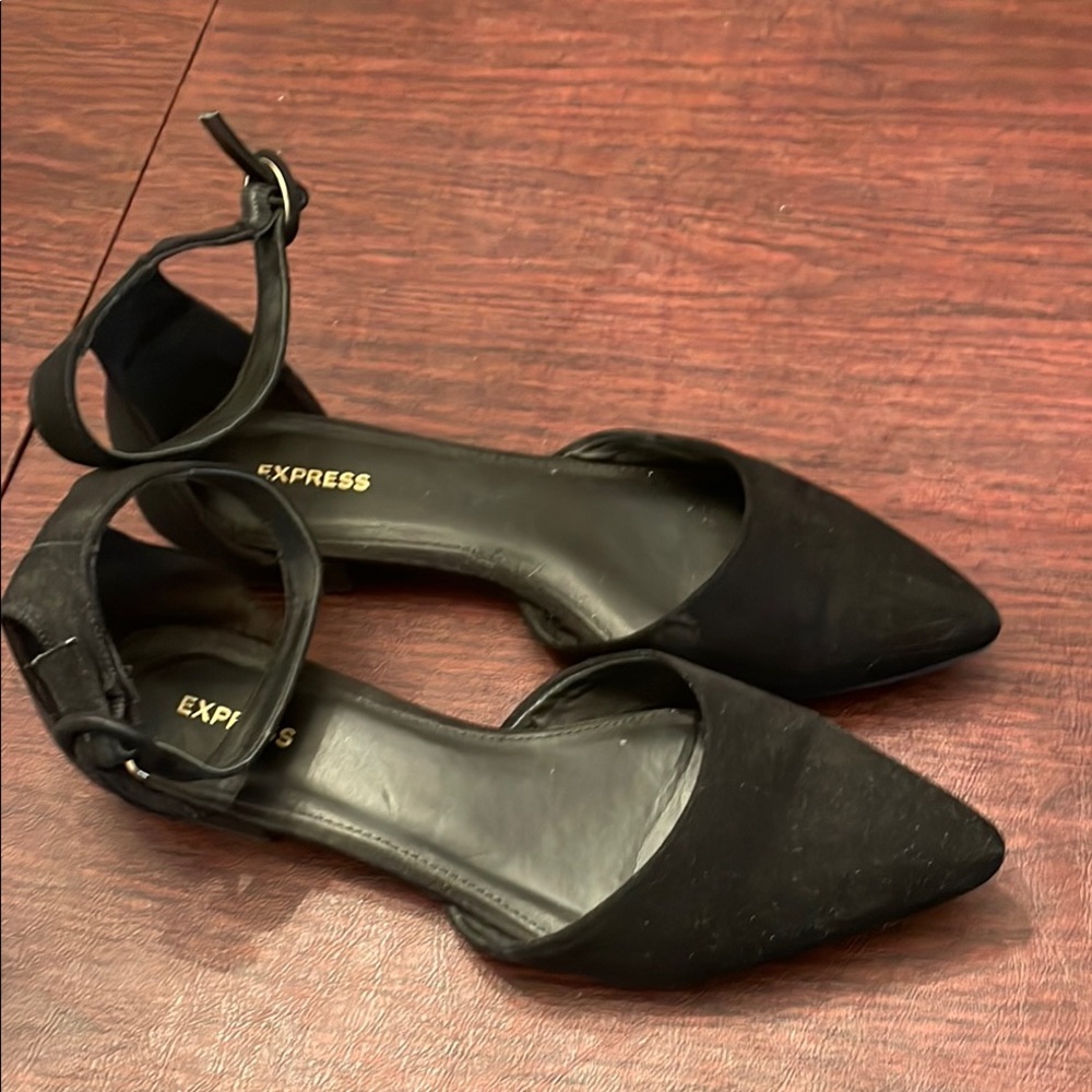 Express Black Heels Elegant faux suede flats